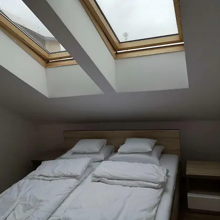 Wiazowa 8 Appartement